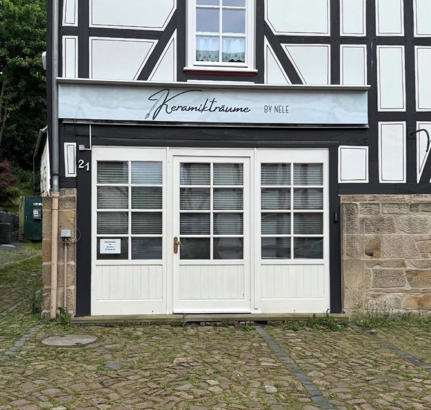Außenansicht von Keramikträume by Nele in der Dorfstraße 21 in Kaufungen